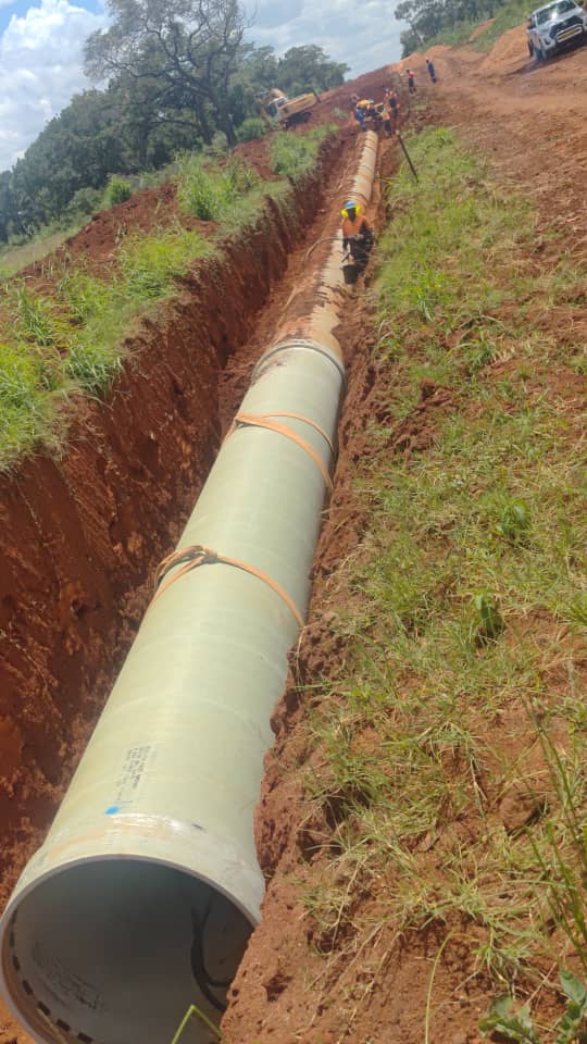 Large diameter pipe laying